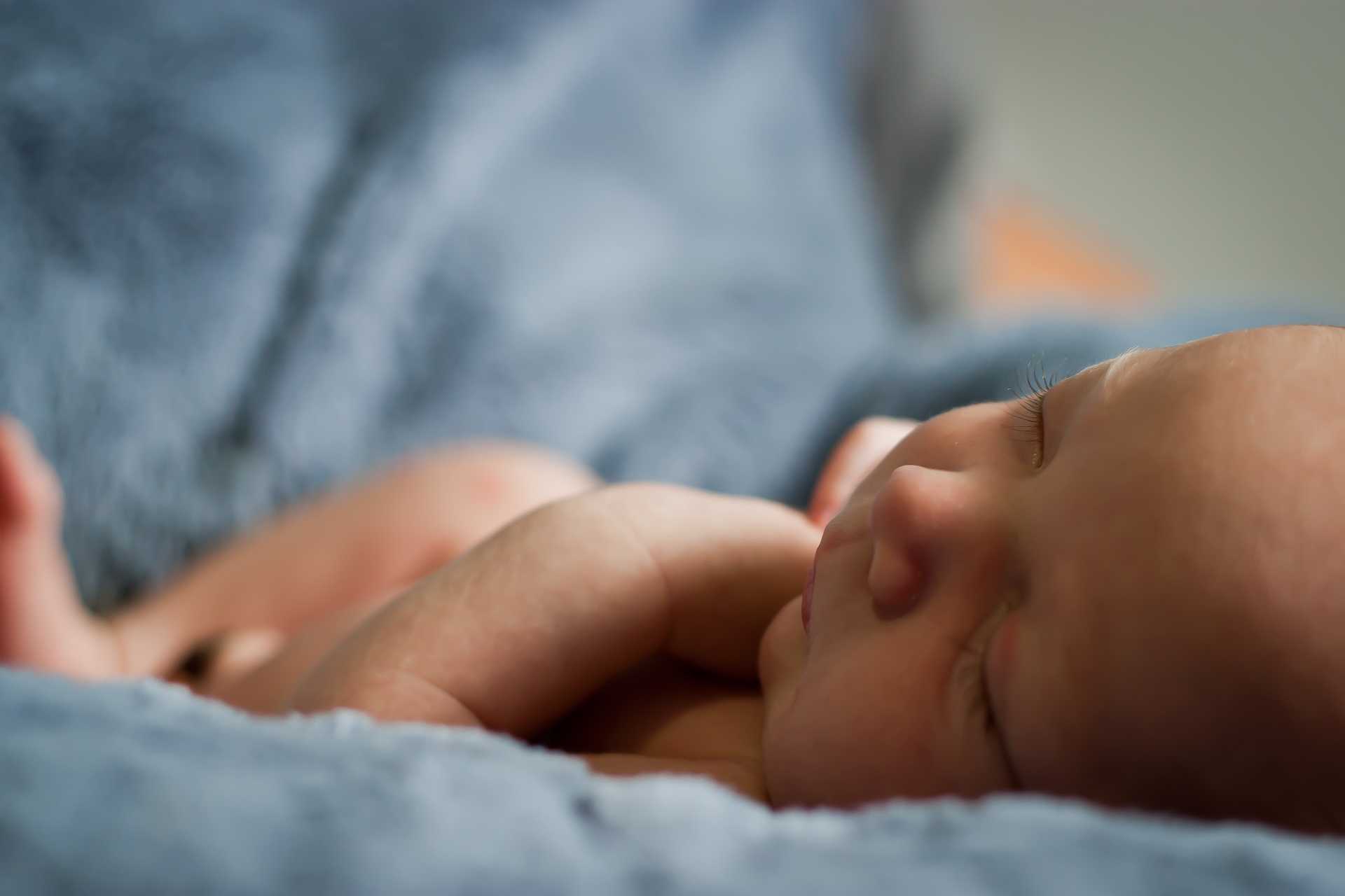 can-a-newborn-sleep-too-much-5-surprising-facts