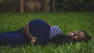Best Childbirth Preparation Classes: Reviews & Costs